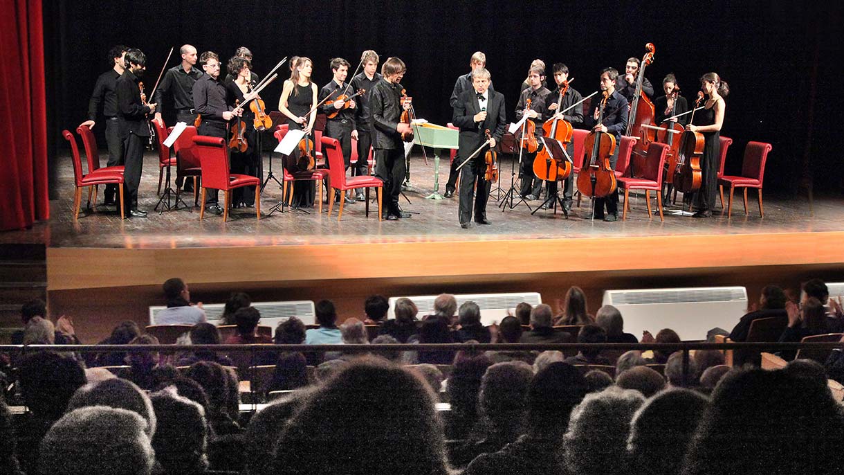 2012- Uto Ughi e l'Orchestra da camera Accademia ph Remo Caffaro