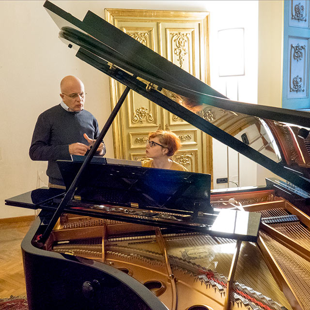 Scuola di Specializzazione post laurea in Beni Musicali Strumentali pianoforte contemporaneo Emanuele Arciuli