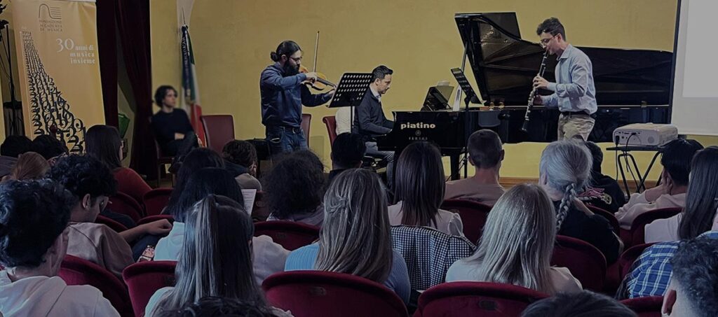 lezione concerto musica classica scuole Pinerolo